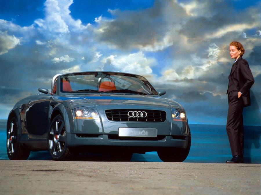  Audi TTS Roadster Concept 1995 года  (фото 11 из 14)